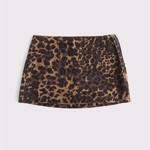 Mid Rise Abercrombie Skort